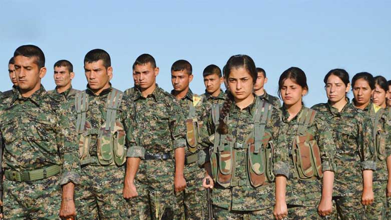 Bo leşkeriya neçar Ciwanên Kobanê û Girê Spî ji bajarê xwe direvin